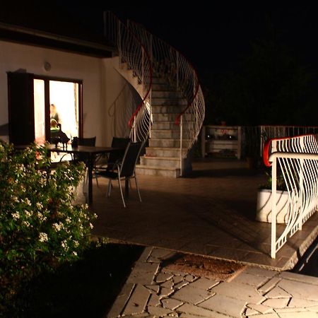 Villa Mittler Lovran Eksteriør bilde